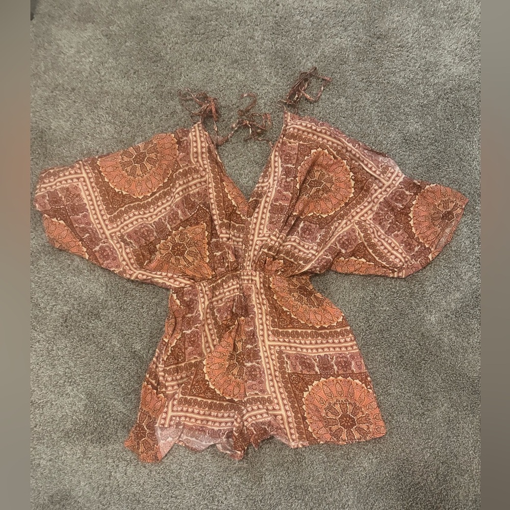Unique Anthropology Bohemian Aakaa Paisley Print Romper in Pink, Orange & Brown